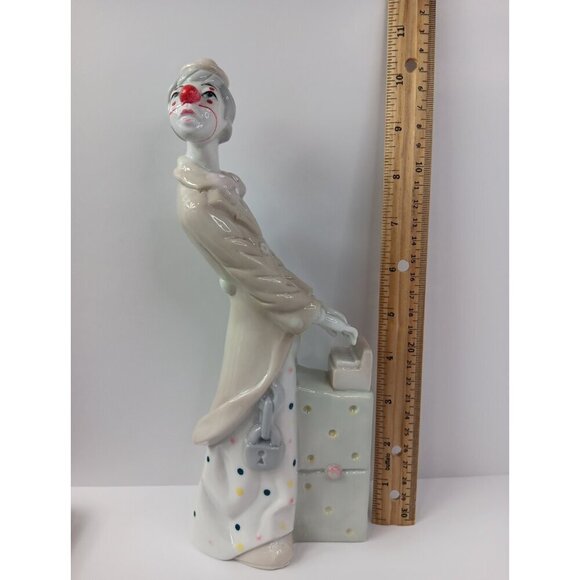 Porcelain Cascades Clown Playing The Piano With Dice 10" Tall 6340C - Picture 7 of 9